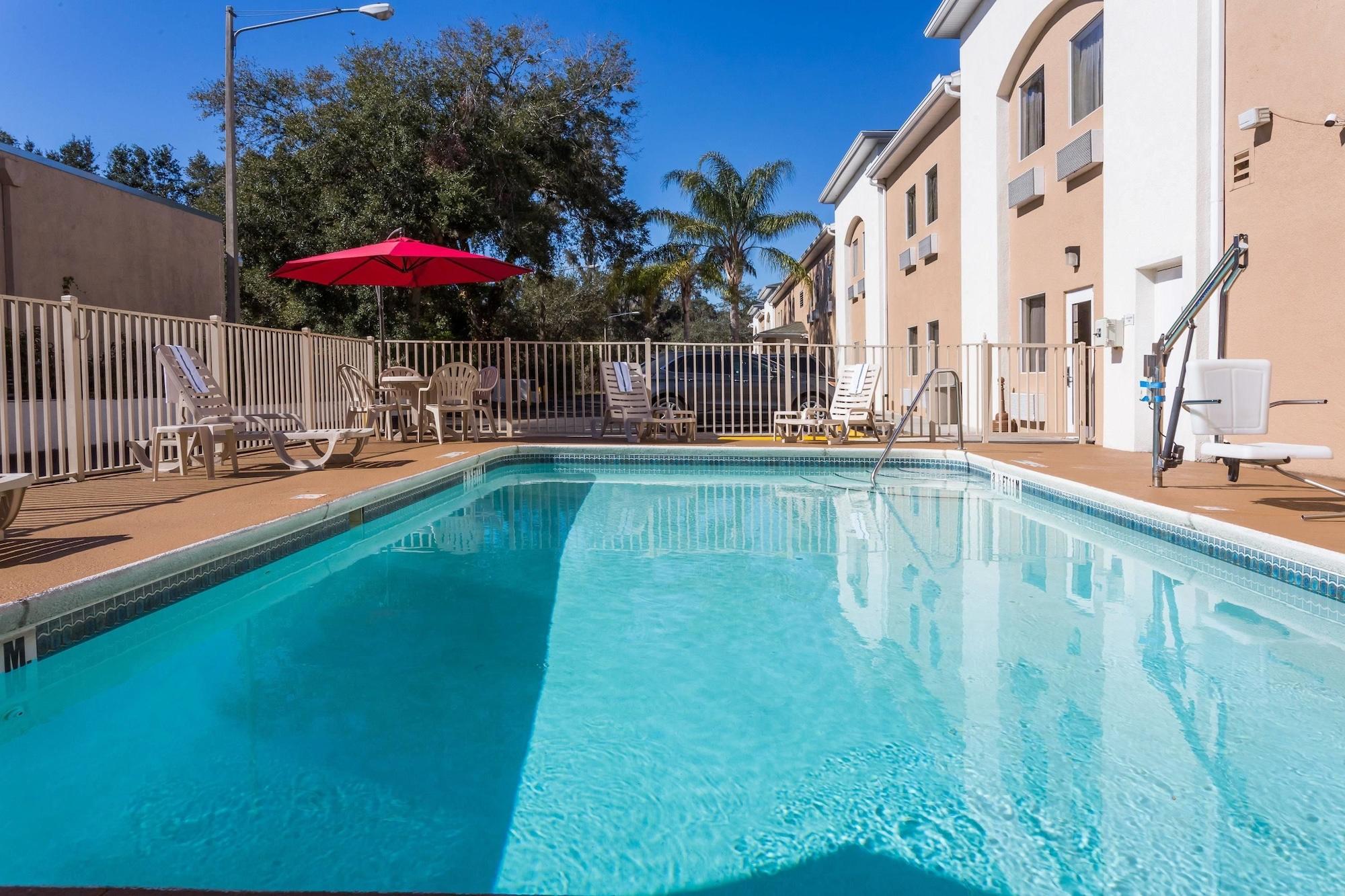 Quality Inn Zephyrhills-Dade City Εξωτερικό φωτογραφία