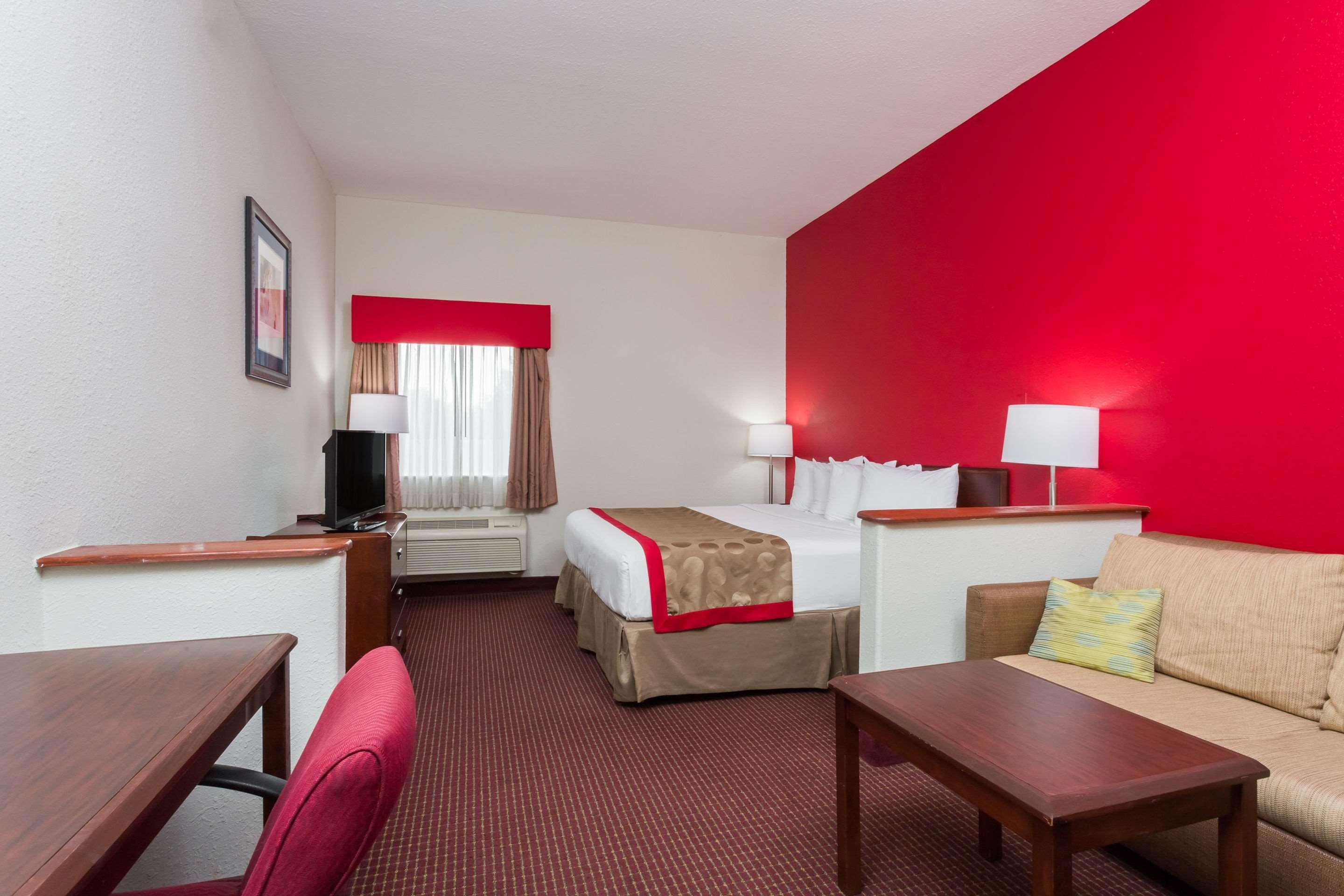Quality Inn Zephyrhills-Dade City Εξωτερικό φωτογραφία
